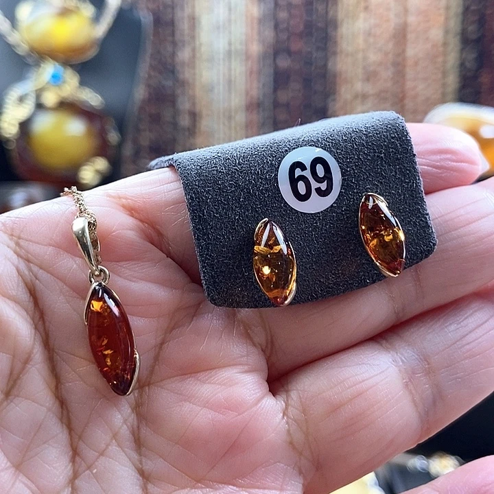 琥珀银S925镶嵌颈饰套装