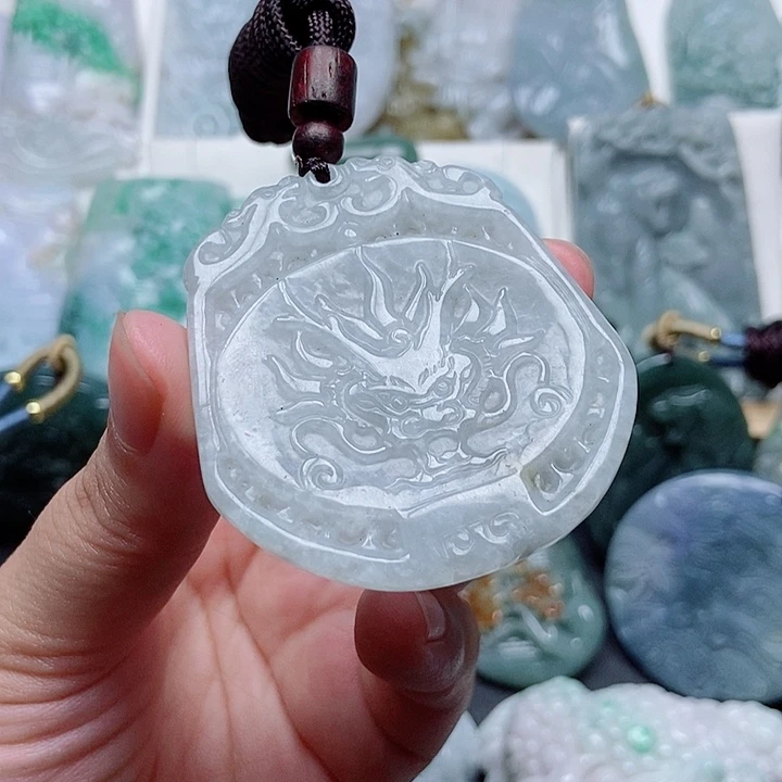翡翠未镶嵌吊坠(不含链)翡翠