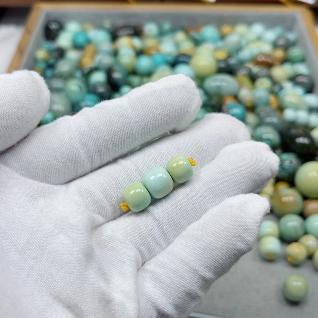 绿松石未镶嵌挂件