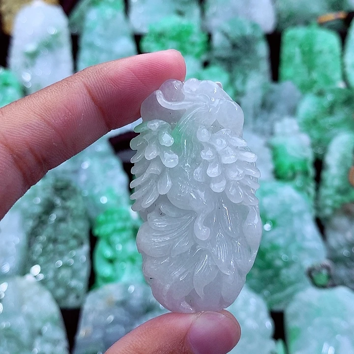 吊坠(不含链)未镶嵌翡翠
