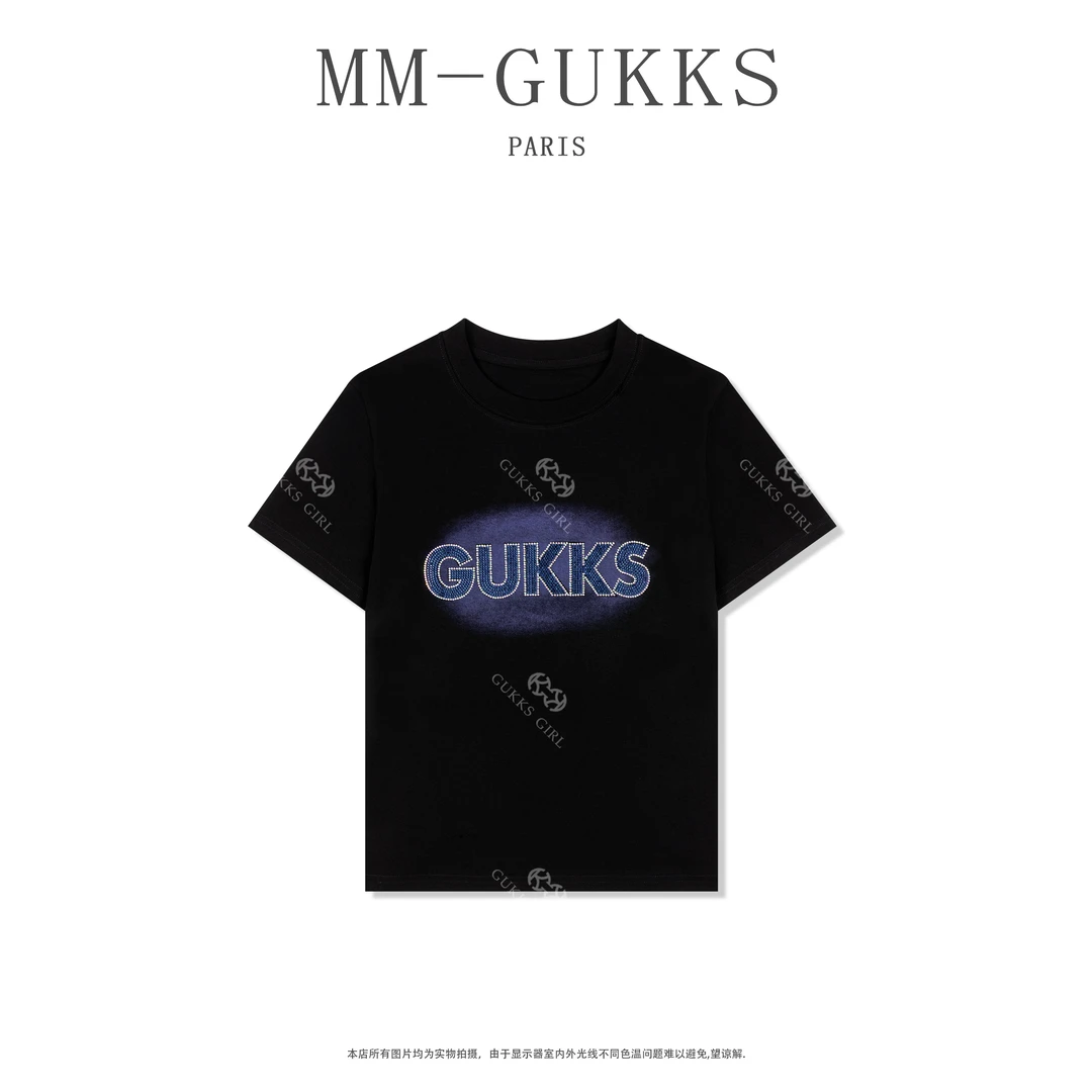 明明GUKKS『天空闪耀』2025夏季韩版正肩袖重工烫钻t恤上衣女