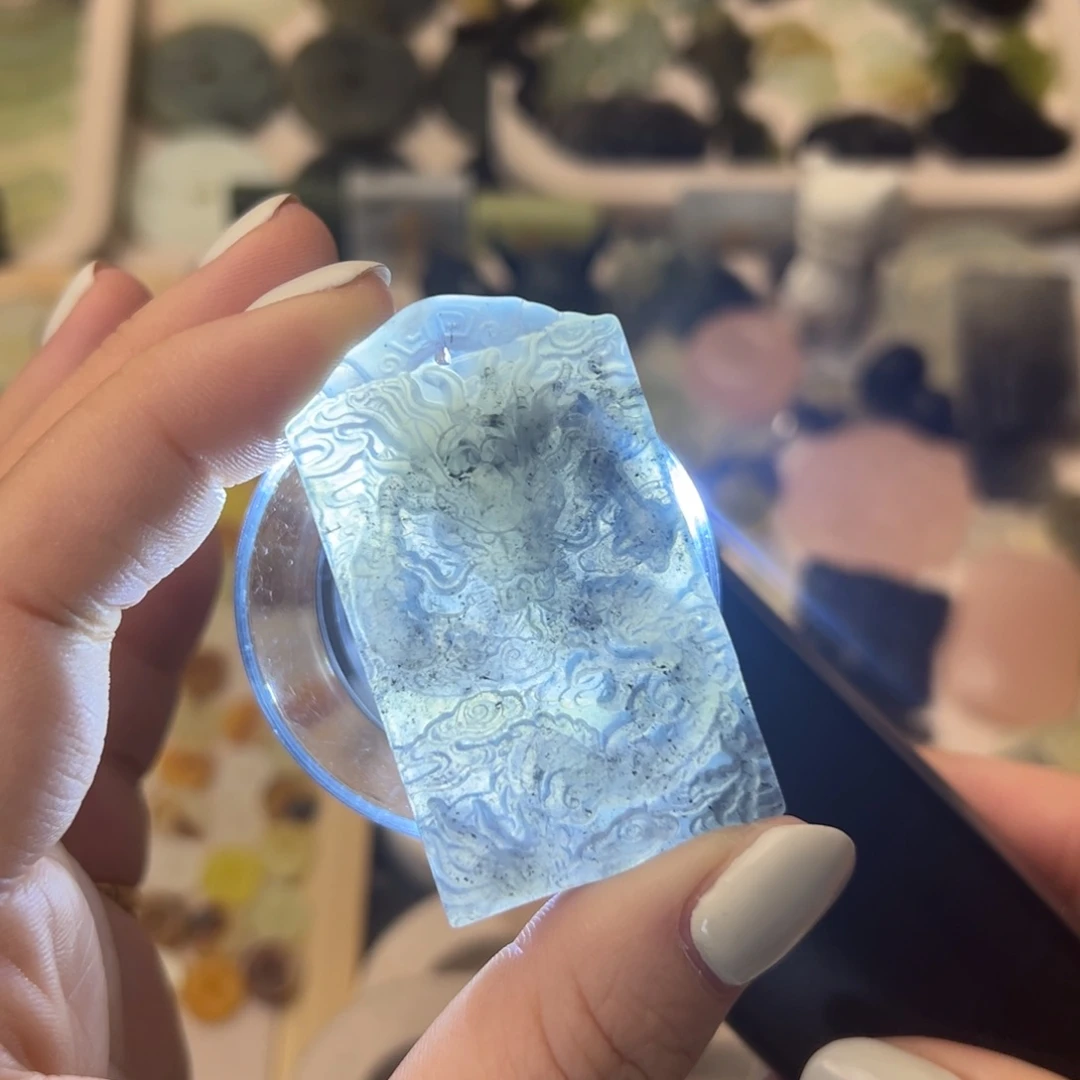 蛇纹石玉颈饰合金