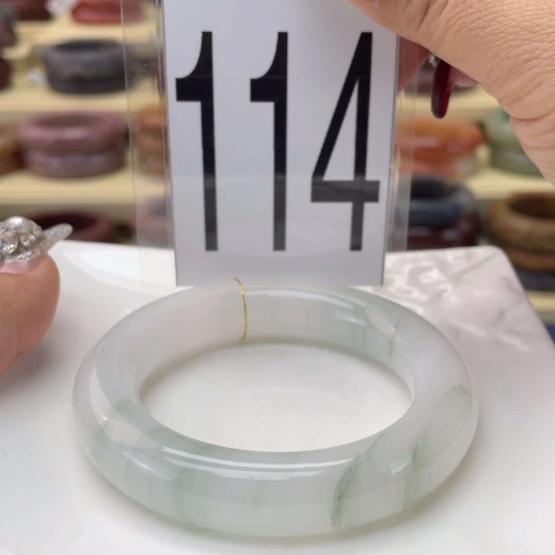 【闪购商品】石英质玉手镯未镶嵌