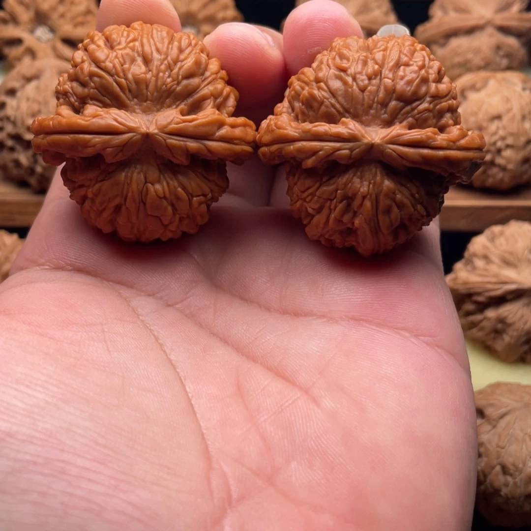 文玩核桃吊坠花*42全品精品白狮子