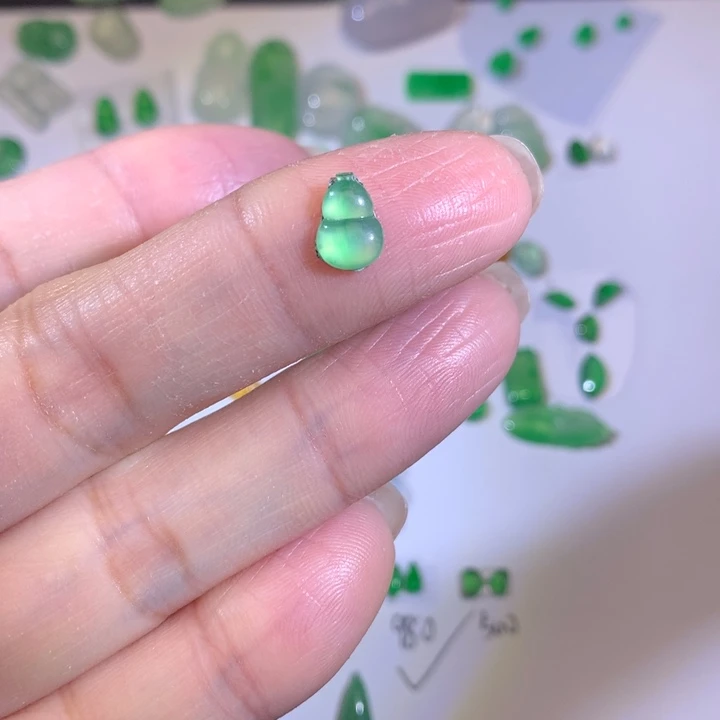 翡翠未镶嵌套链葫芦