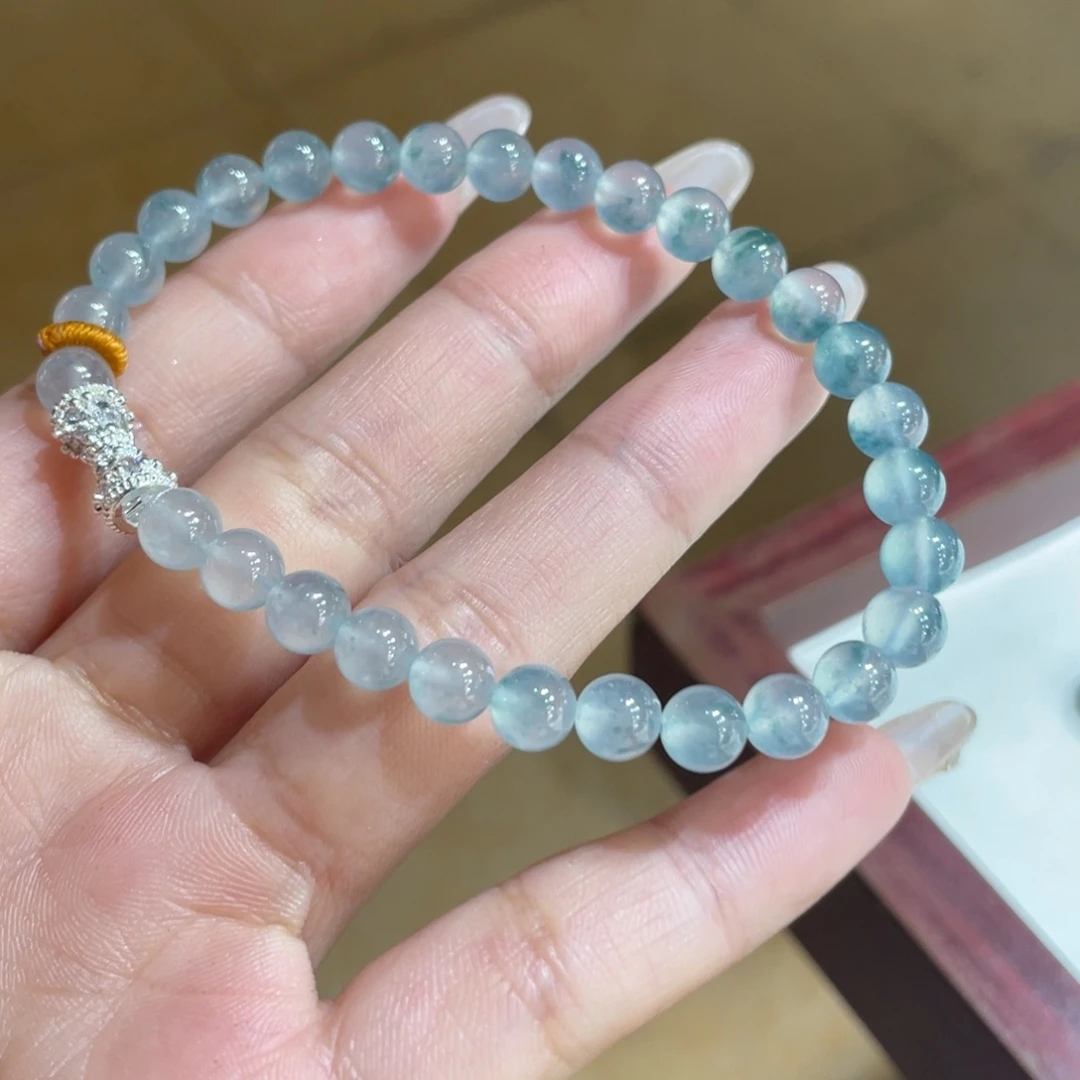 颈饰未镶嵌翡翠手串