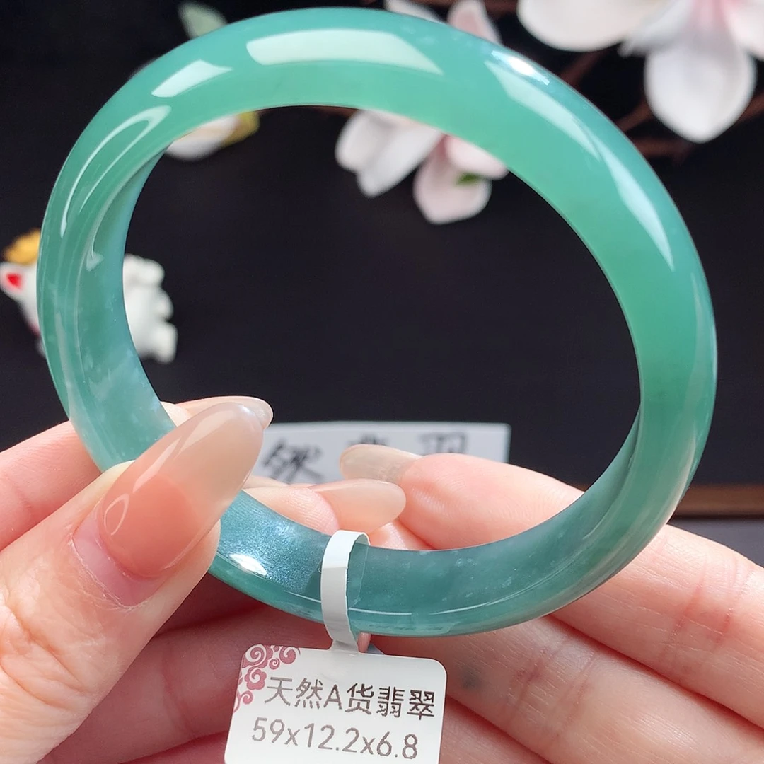 翡翠手镯（圆镯）未镶嵌