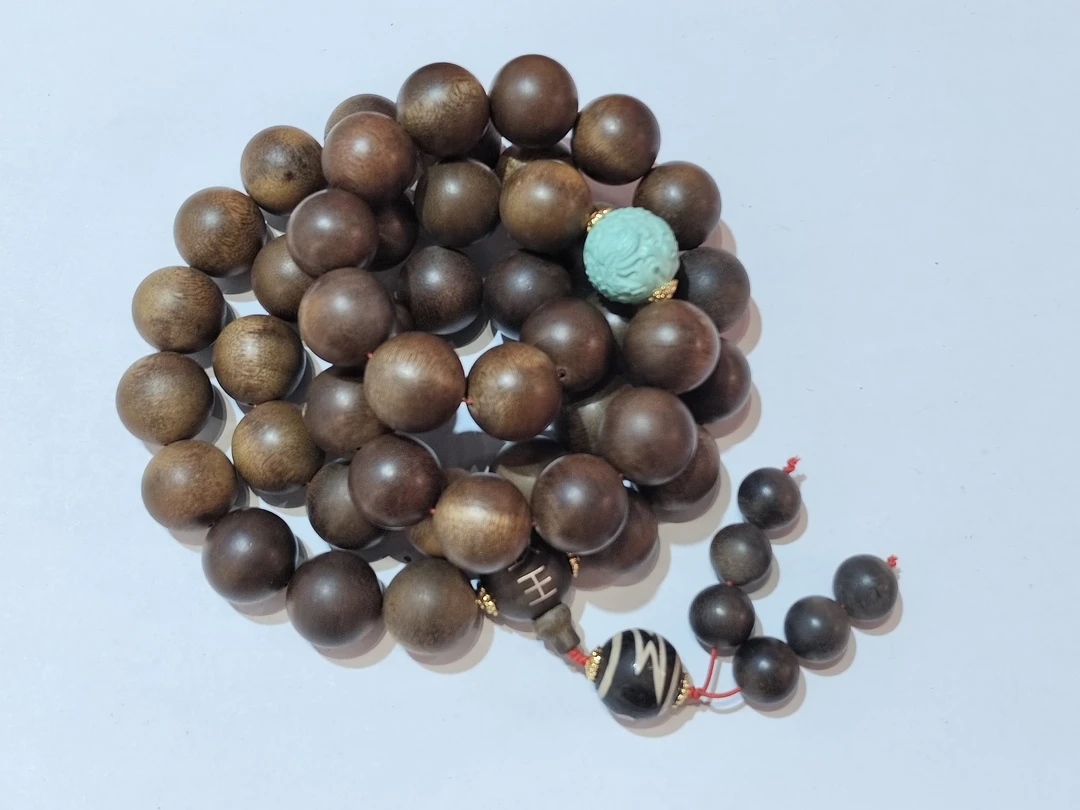 沉香 香港雷击瘿子留疤黄奇山子长串2.0