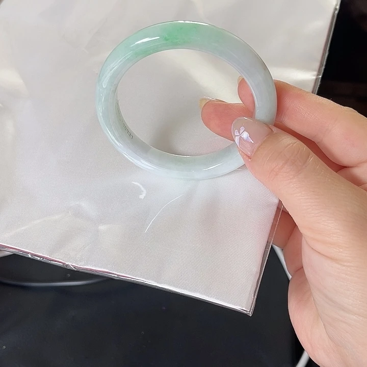 未镶嵌手镯翡翠正圈