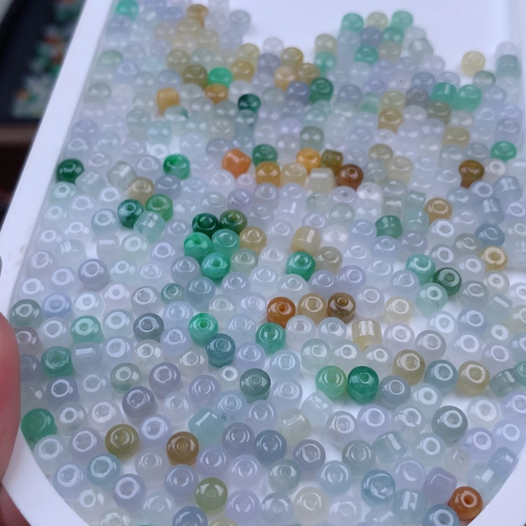 翡翠散珠小桶珠一个