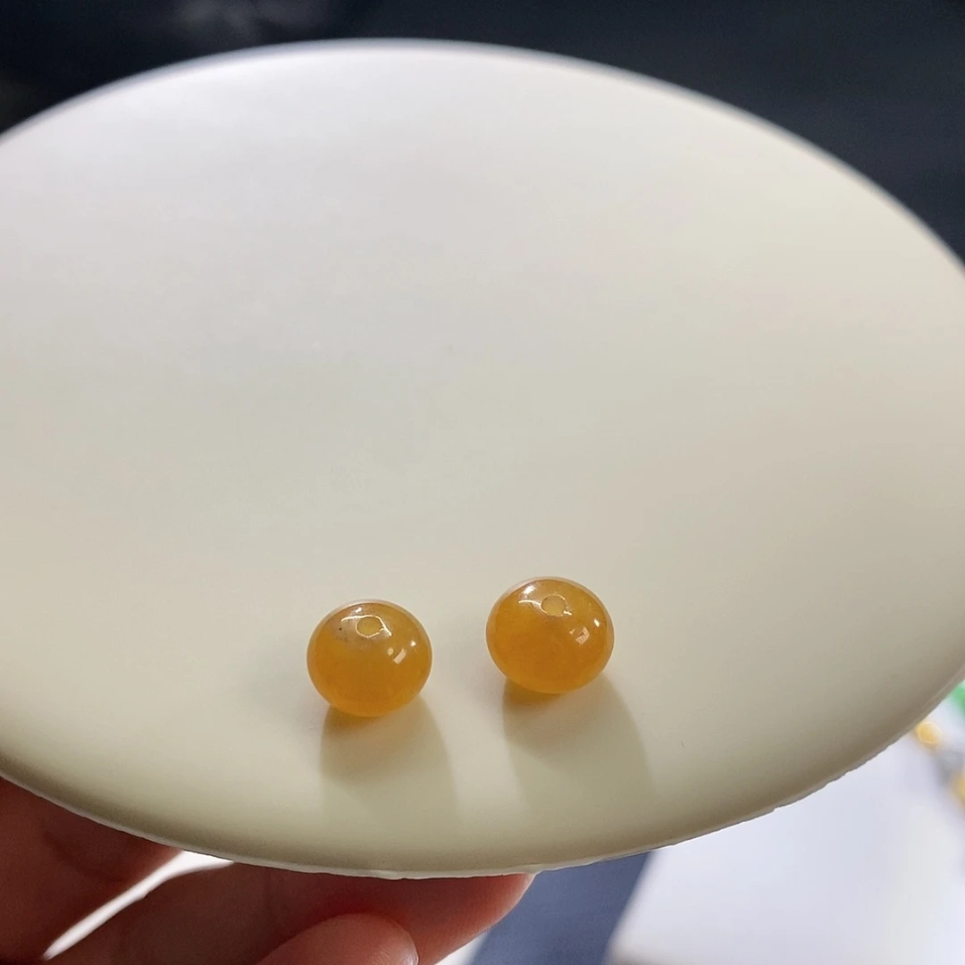 翡翠挂件未镶嵌一对鼓珠