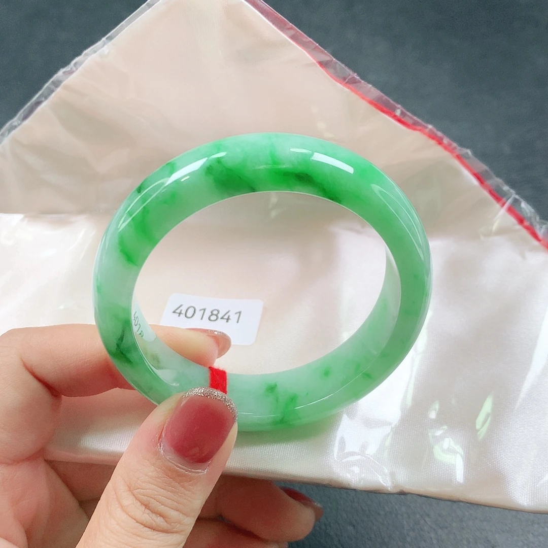 翡翠未镶嵌手镯轮胎03