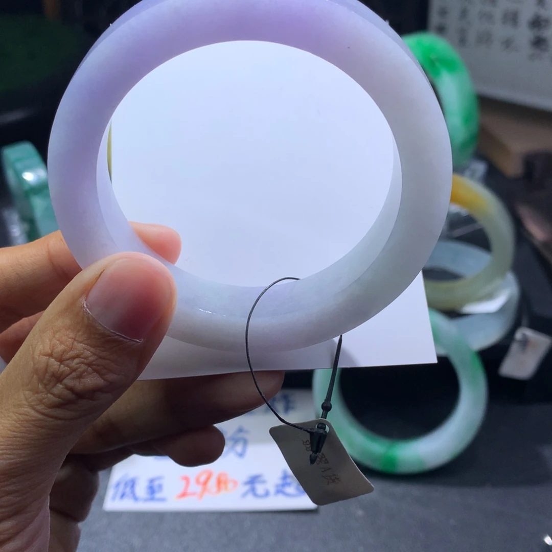 未镶嵌翡翠手镯定制翡翠M***女