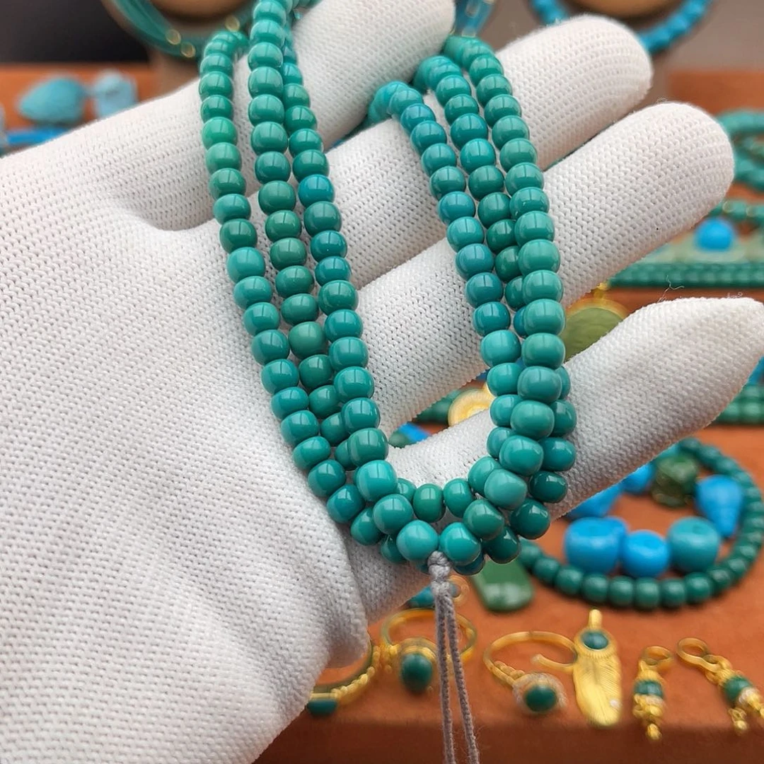 绿松石未镶嵌珠宝奇石