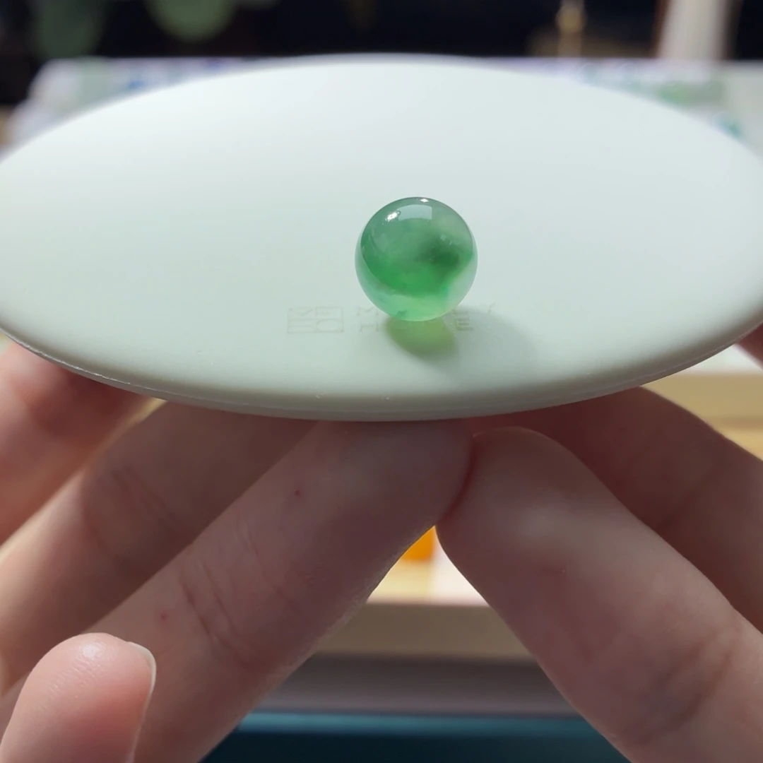 定制翡翠未镶嵌绿珠