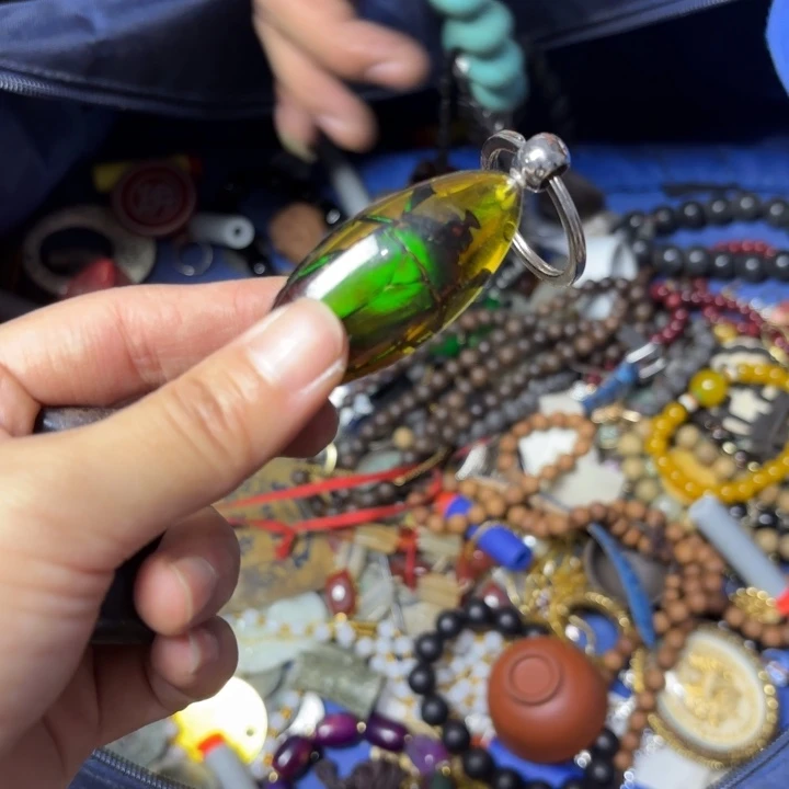 蓝***花民俗怪闻录之诡戏班