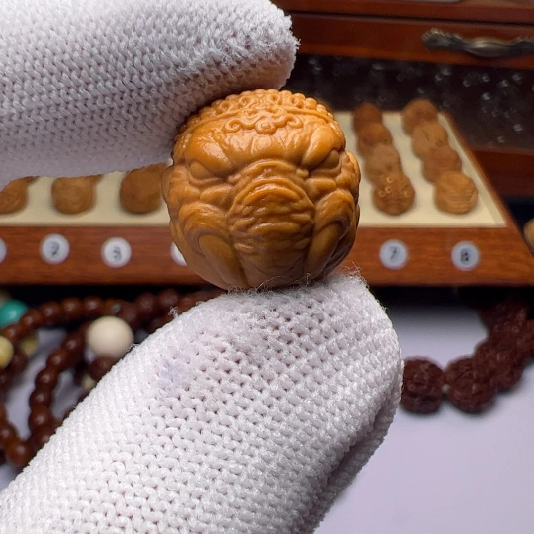 猴头核桃把件精工大牙象神18