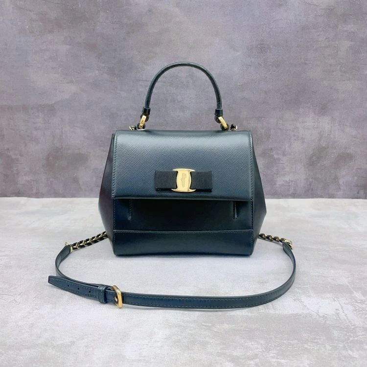 95新/菲拉格慕/C1895160686/[251125CZ02]