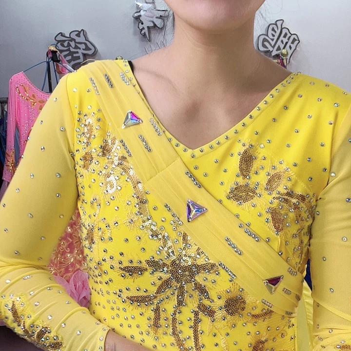 交谊舞的舞蹈动作和舞蹈