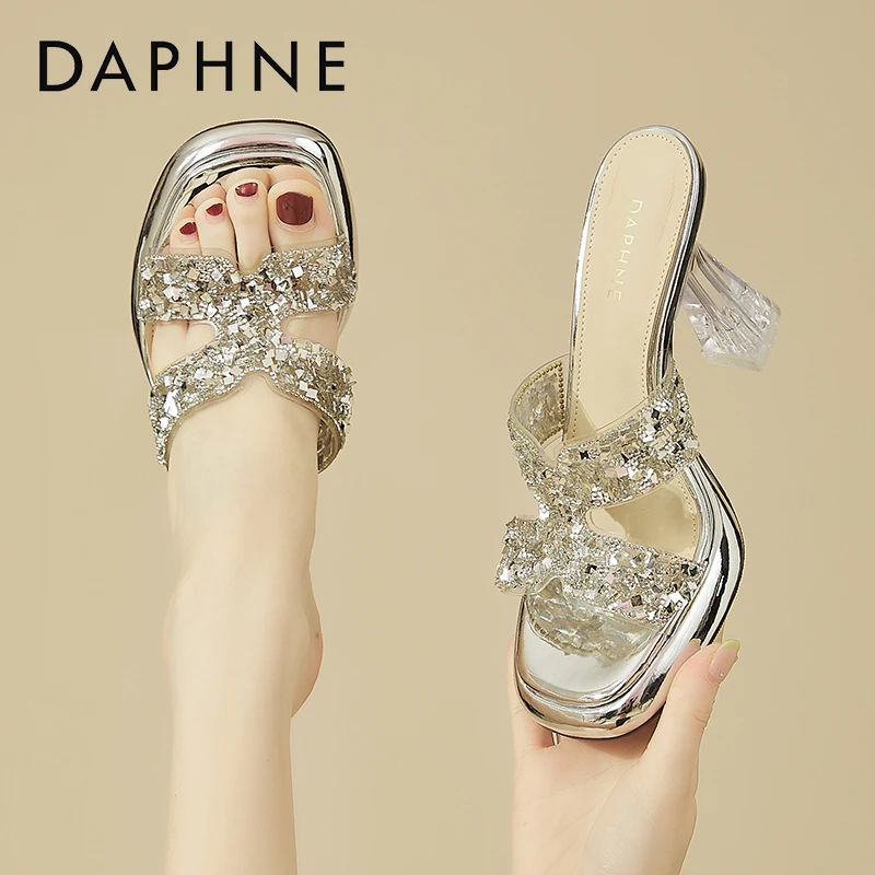 达芙妮凉鞋女2025年夏季新款爆款时尚水钻透明银色外穿高跟凉拖鞋