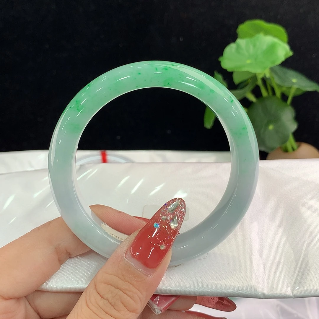 翡翠手镯未镶嵌正58