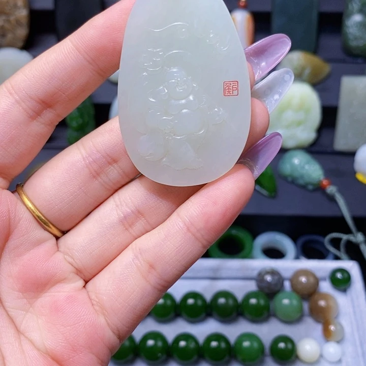 和田玉未镶嵌颈饰