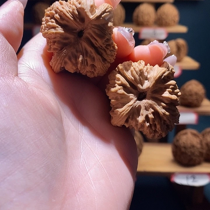 我***良南将石文玩核桃高炮40