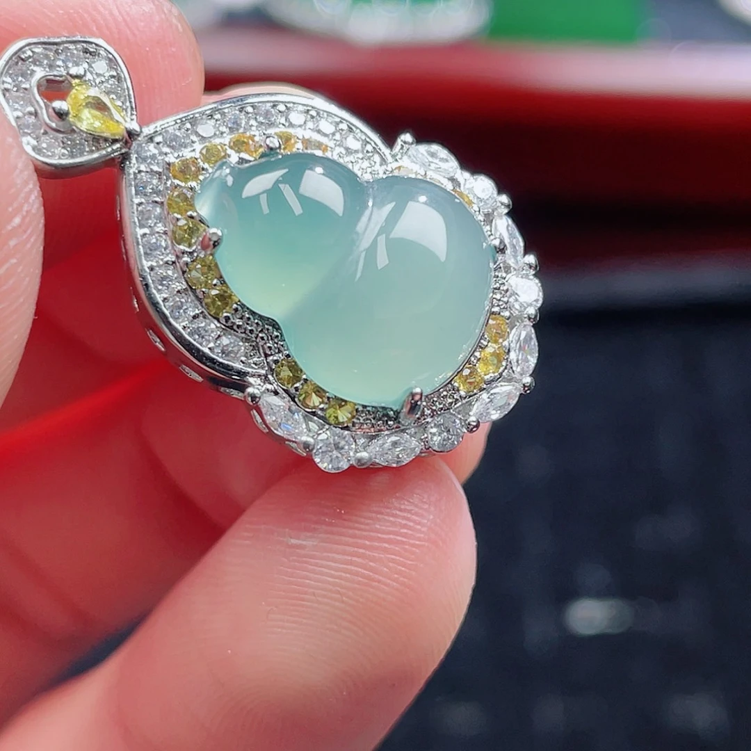 翡翠颈饰未镶嵌11，