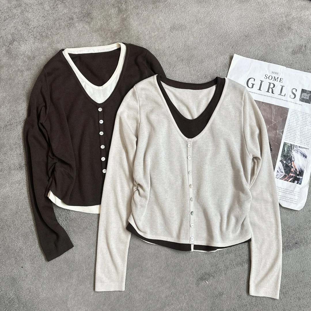 【米可家】纽扣装饰假两件V领褶皱针织衫1057