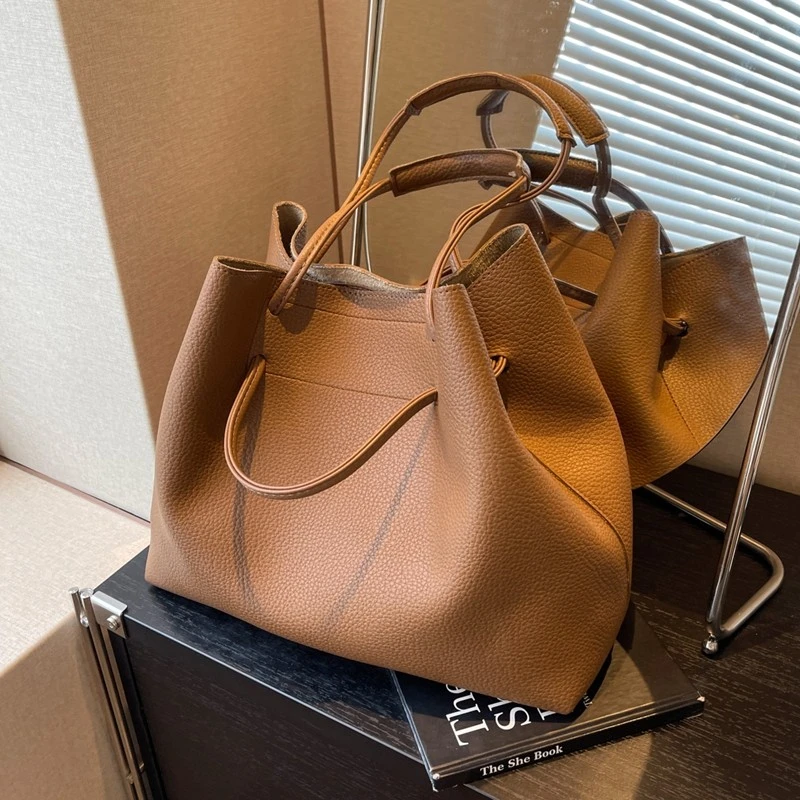 简约复古大容量包包女2025新款夏季休闲单复古风大容量女生托特包