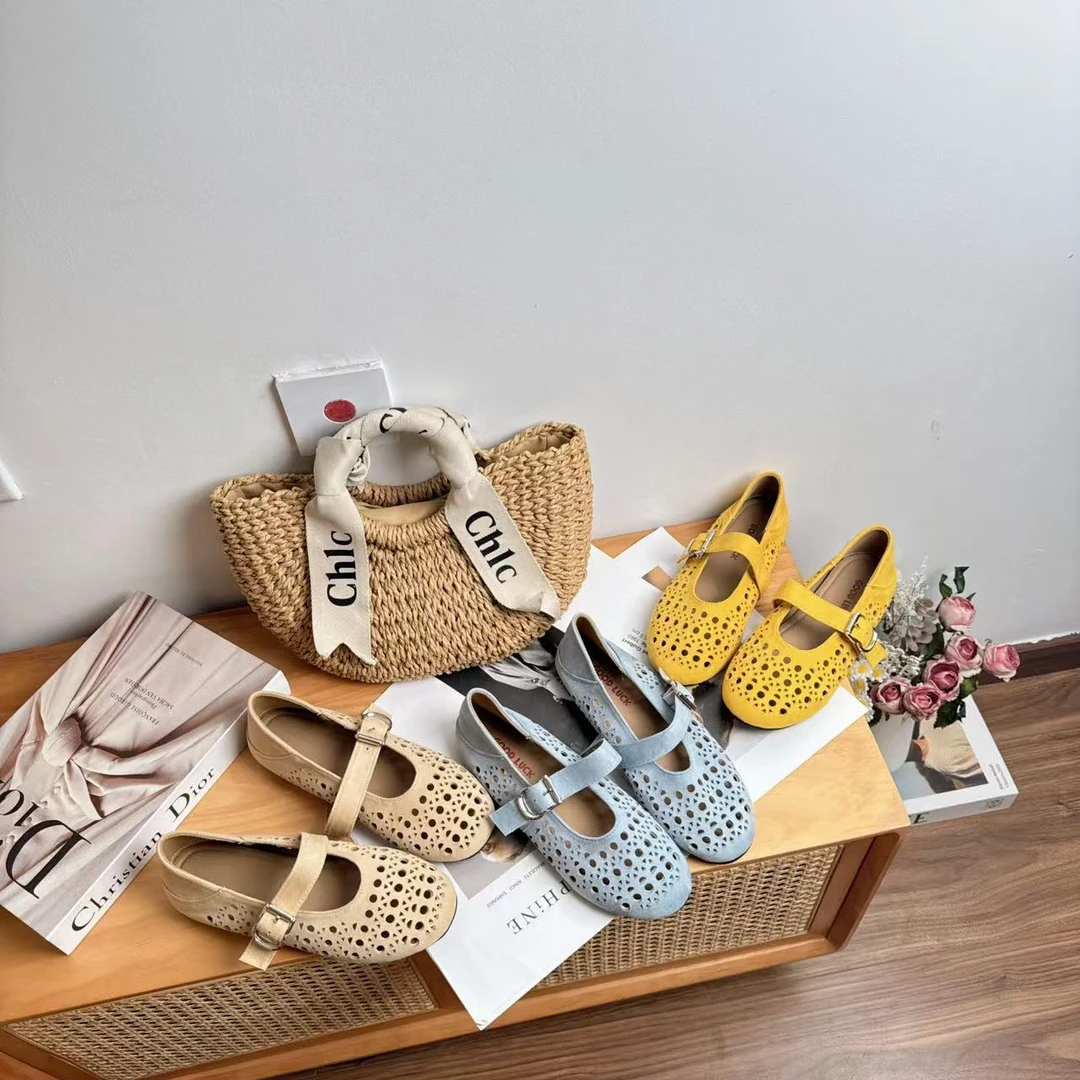 【迦迦】镂空洞洞芭蕾鞋女2025新款夏季浅口复古一字带平底单鞋