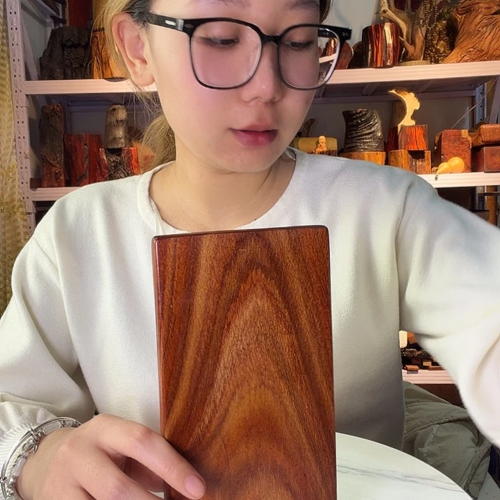 紫檀木类端景台两***?