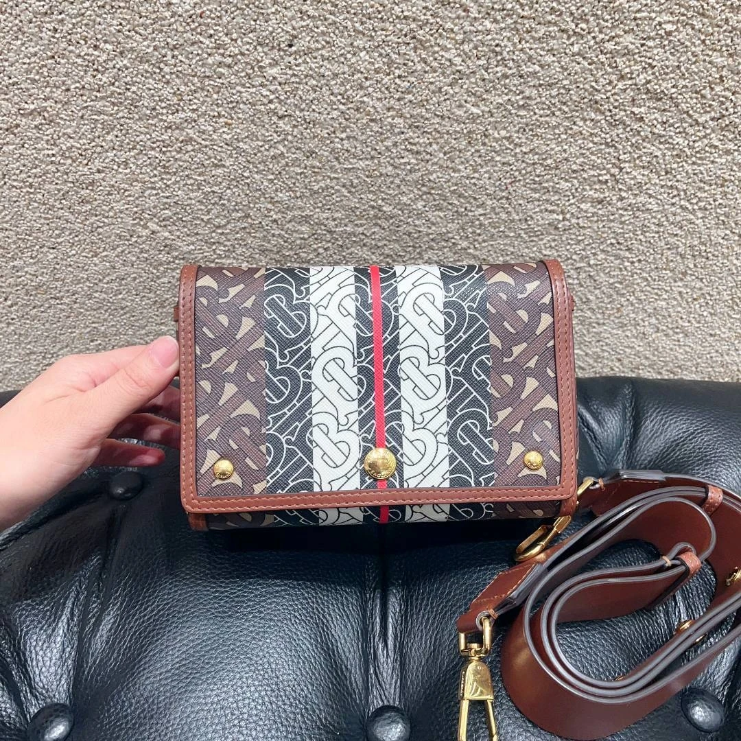 99新 BURBERRY/博柏利 博柏利/Burberry 博柏利 经典老花帆布拼皮