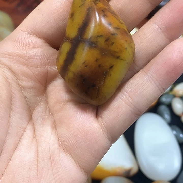 和田玉（糖玉）未镶嵌挂件