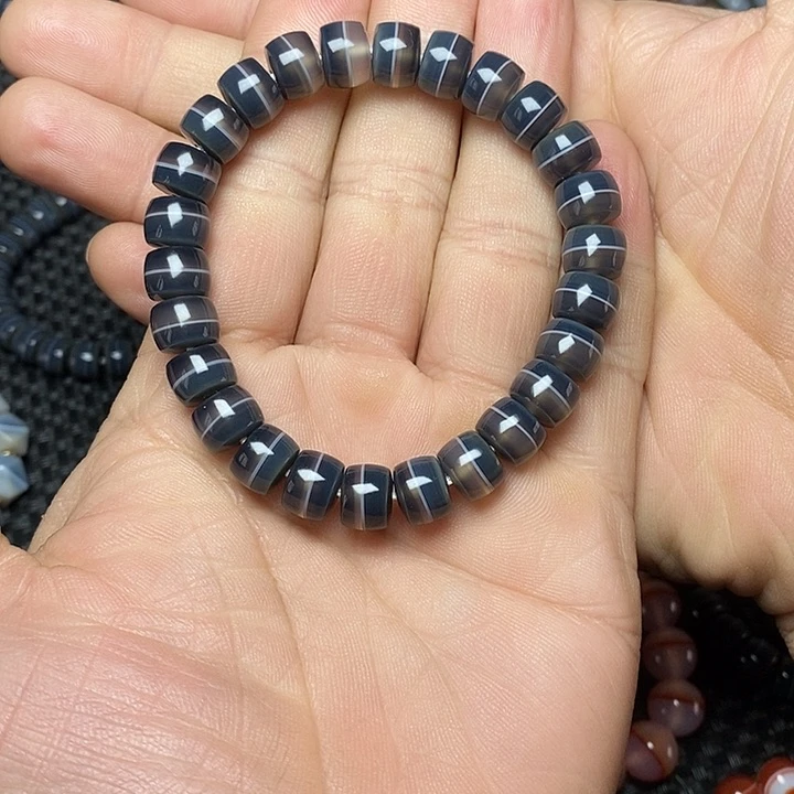 玛瑙/玉髓手链未镶嵌显***包