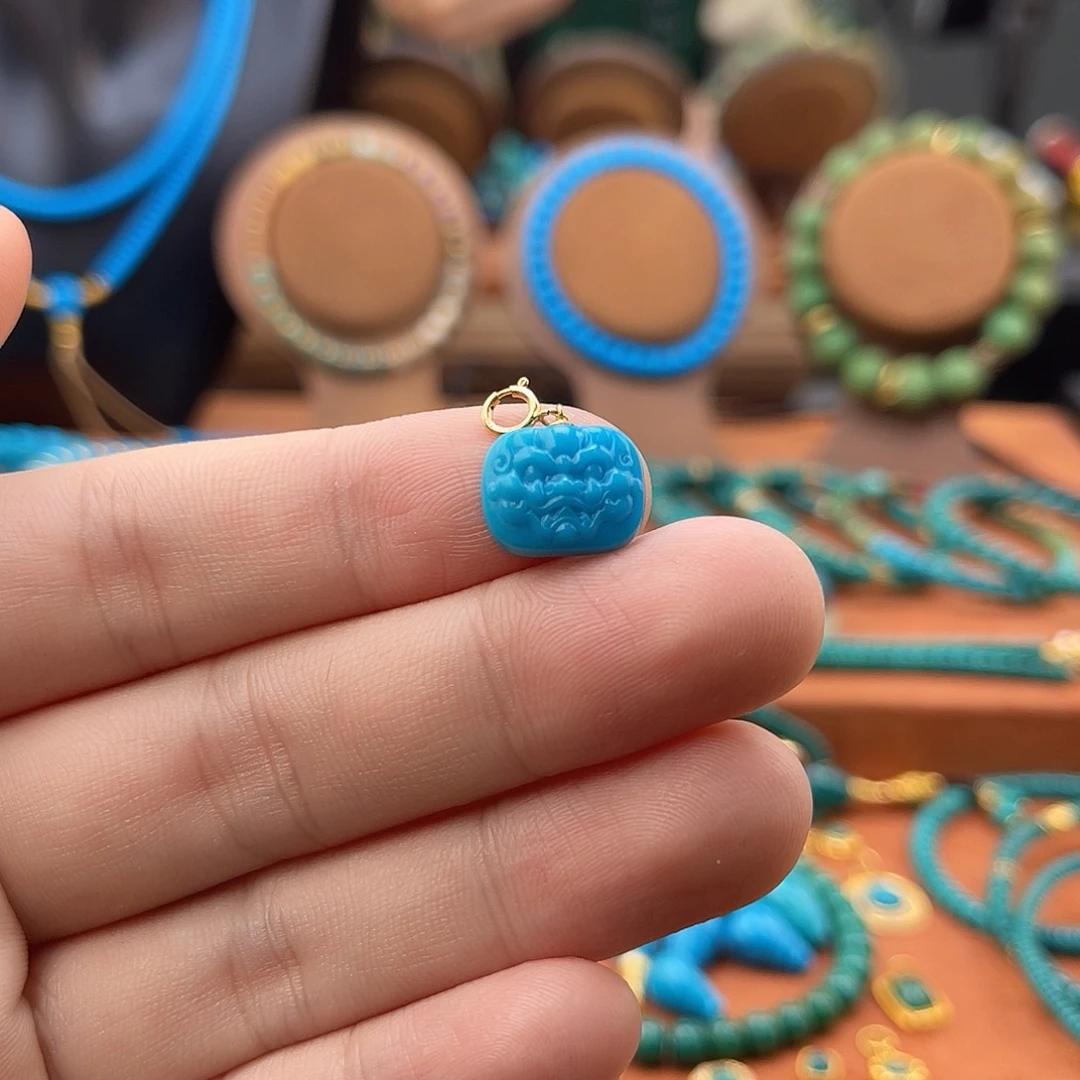 绿松石18K金镶嵌配饰