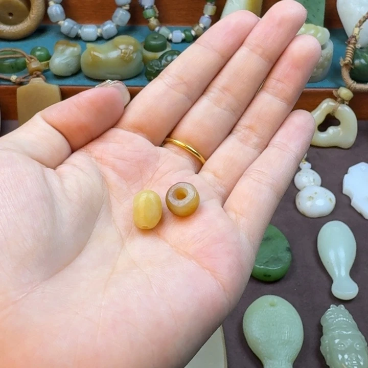 嫻***༠和田玉未镶嵌颈饰