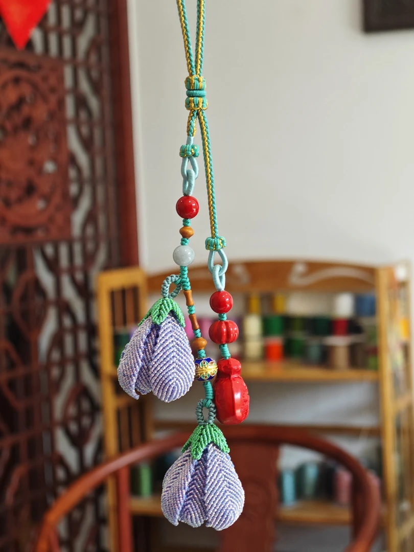 玉兰花手工编织包挂