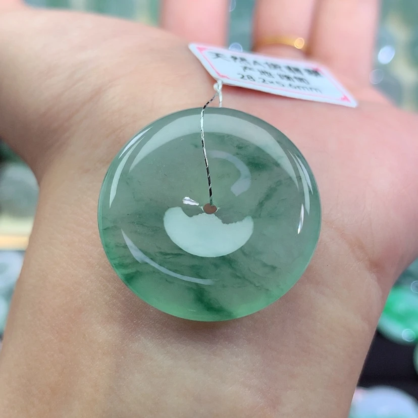 【闪购商品】翡翠未镶嵌吊坠(不含链)