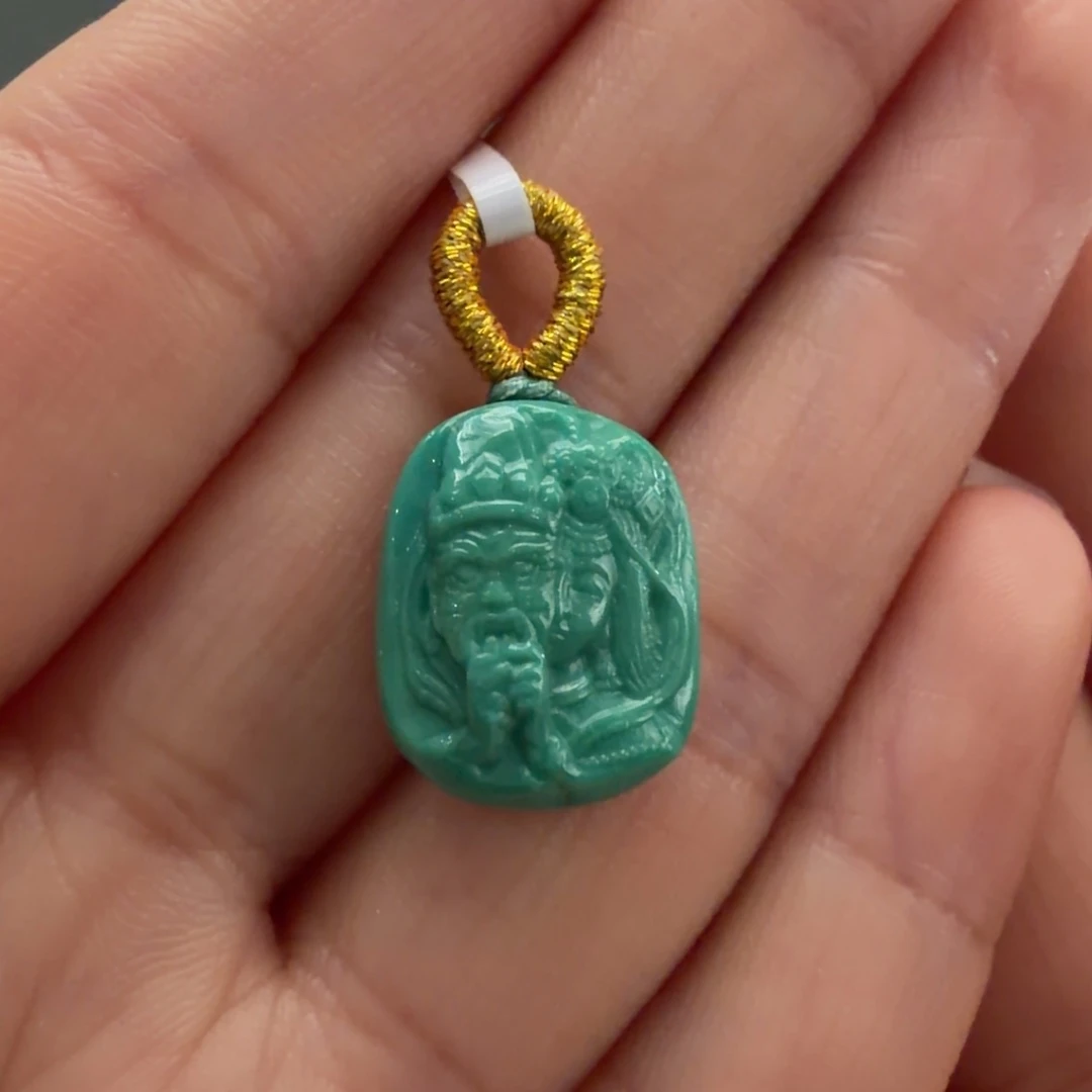 绿松石未镶嵌颈饰