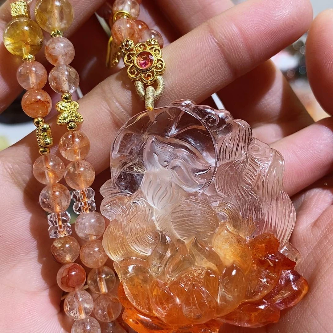 水晶颈饰未镶嵌桃**华水晶