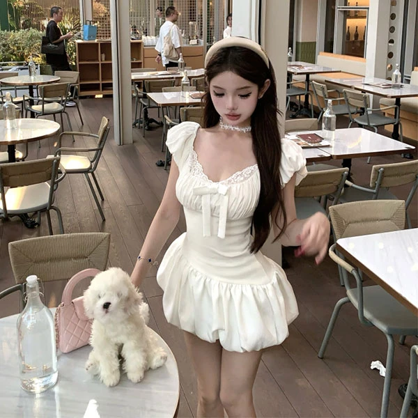 少女纯欲蝴蝶结蕾丝拼接连衣裙夏季款芭蕾风甜美收腰显瘦花苞短裙