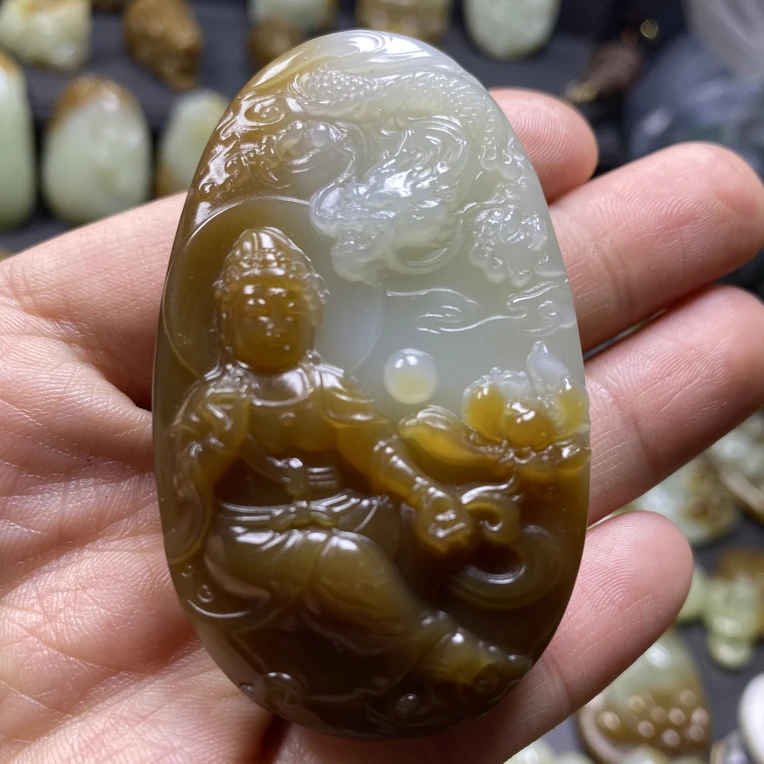 新疆和田玉且末糖白料观音