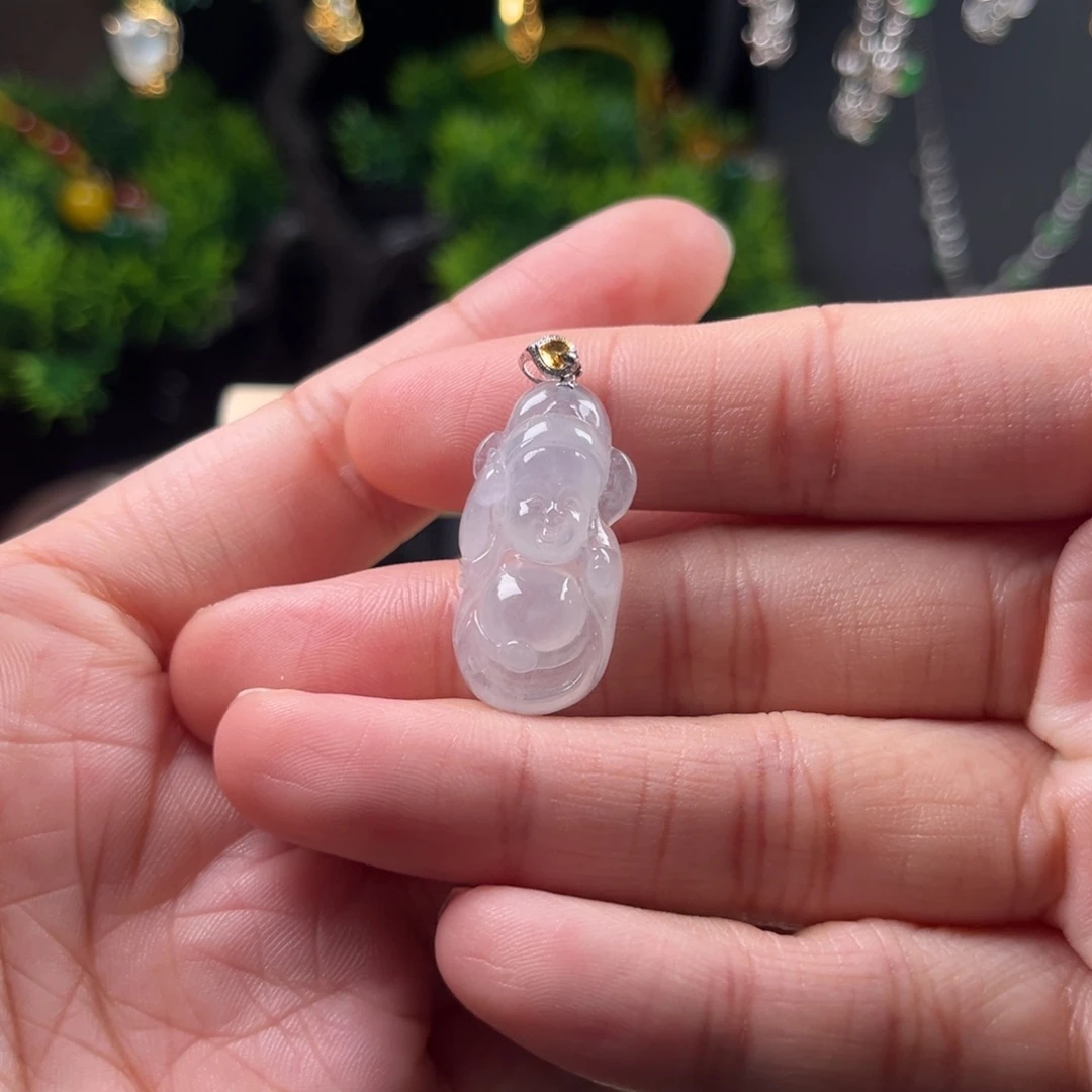 翡翠18K金镶嵌颈饰财神