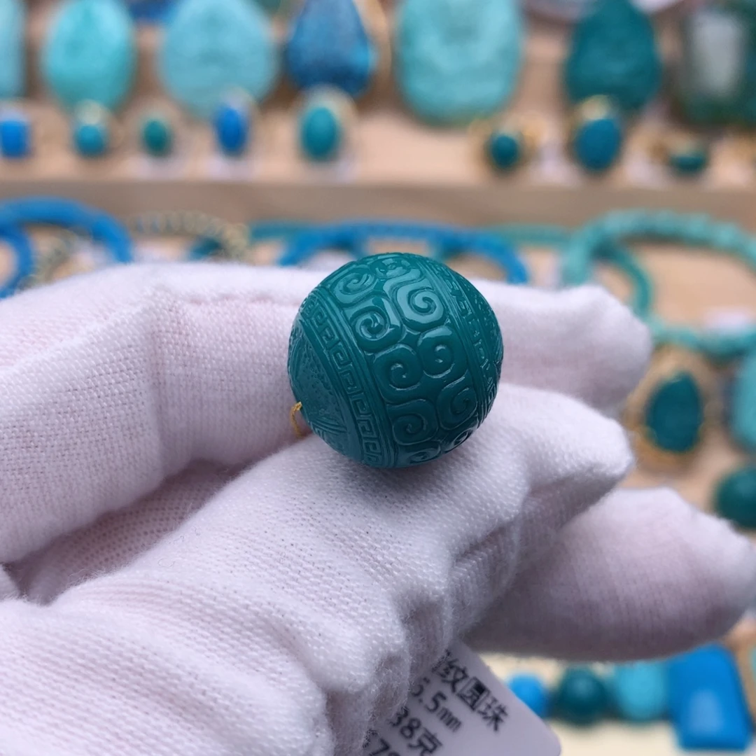 德***信绿松石未镶嵌珠宝奇石