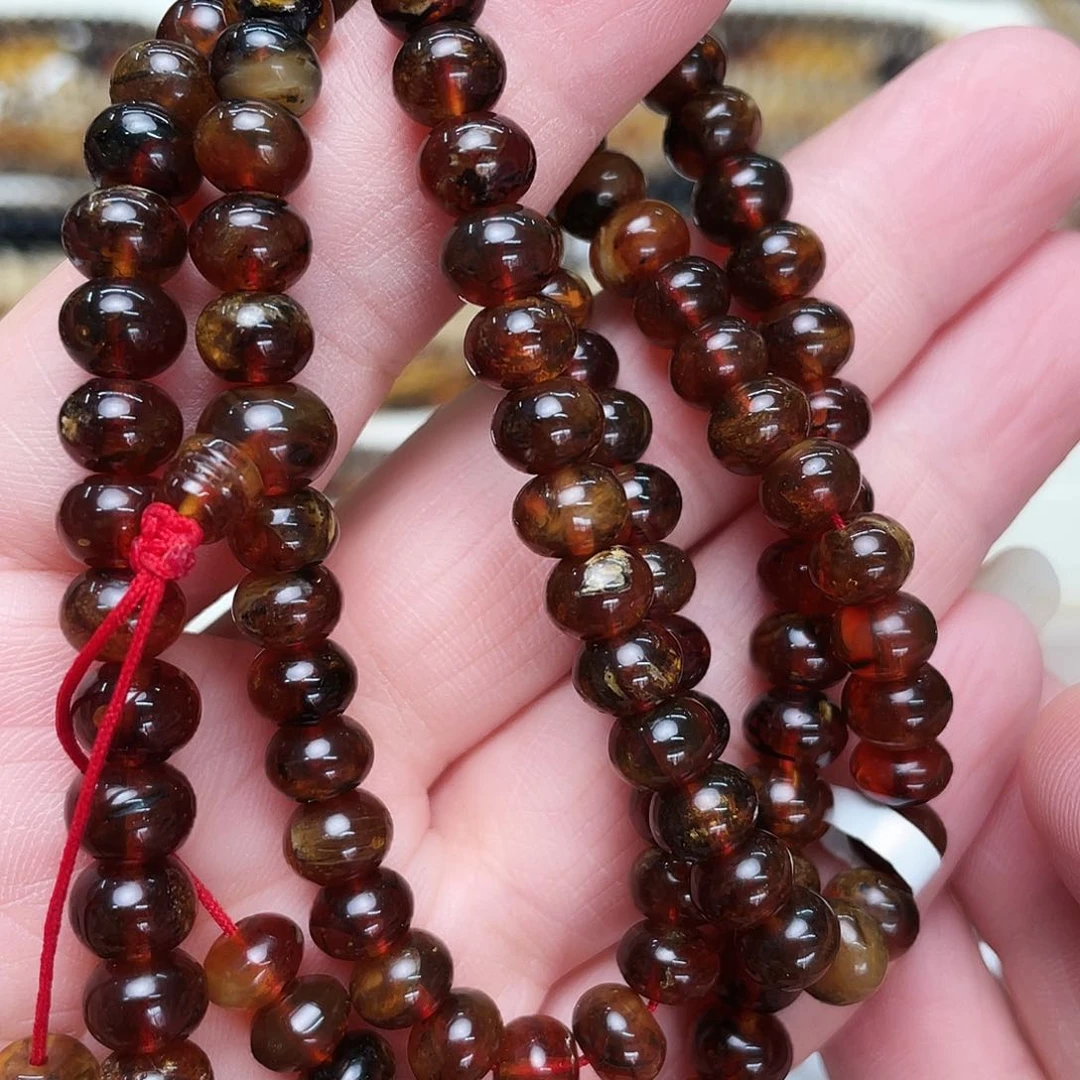 未镶嵌琥珀裸石安*姐七80364