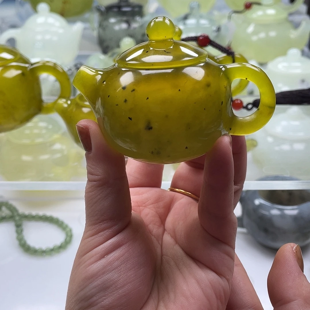 悦***贝蛇纹石玉未镶嵌壶