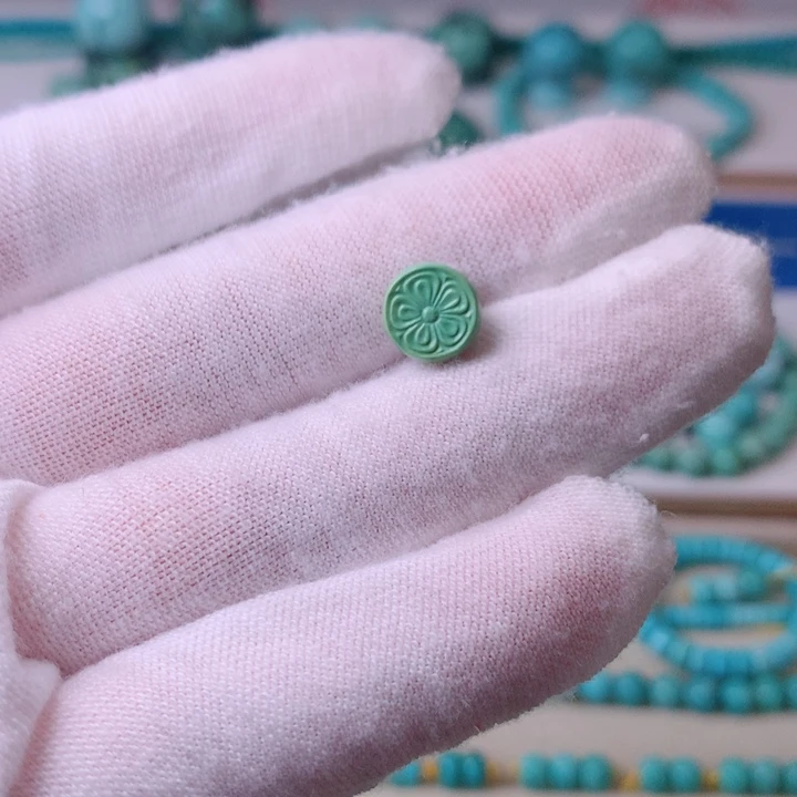 绿松石未镶嵌挂件