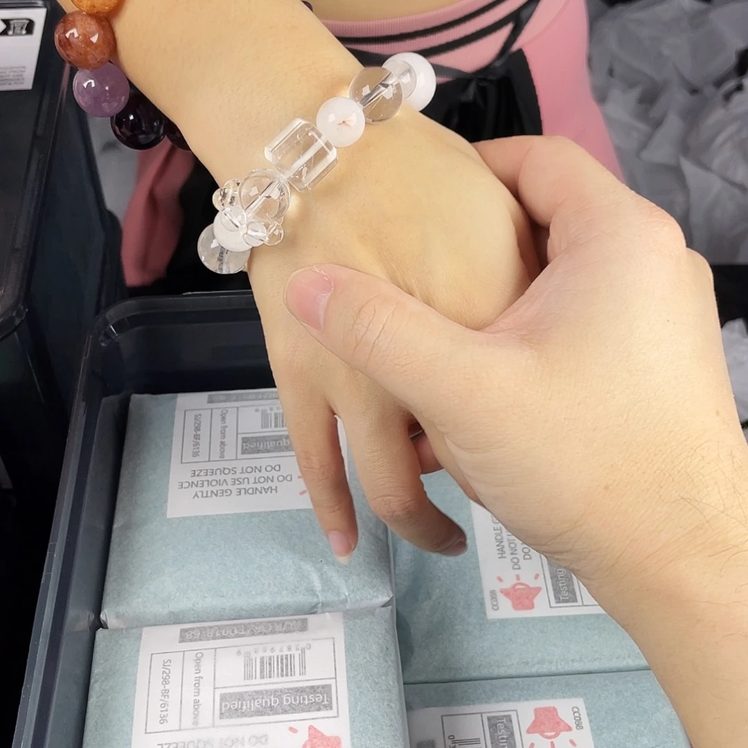 银S925镶嵌水晶手链