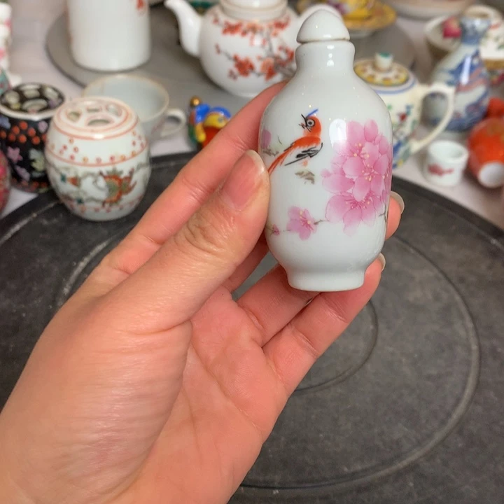 陶瓷制品鼻烟壶手把件